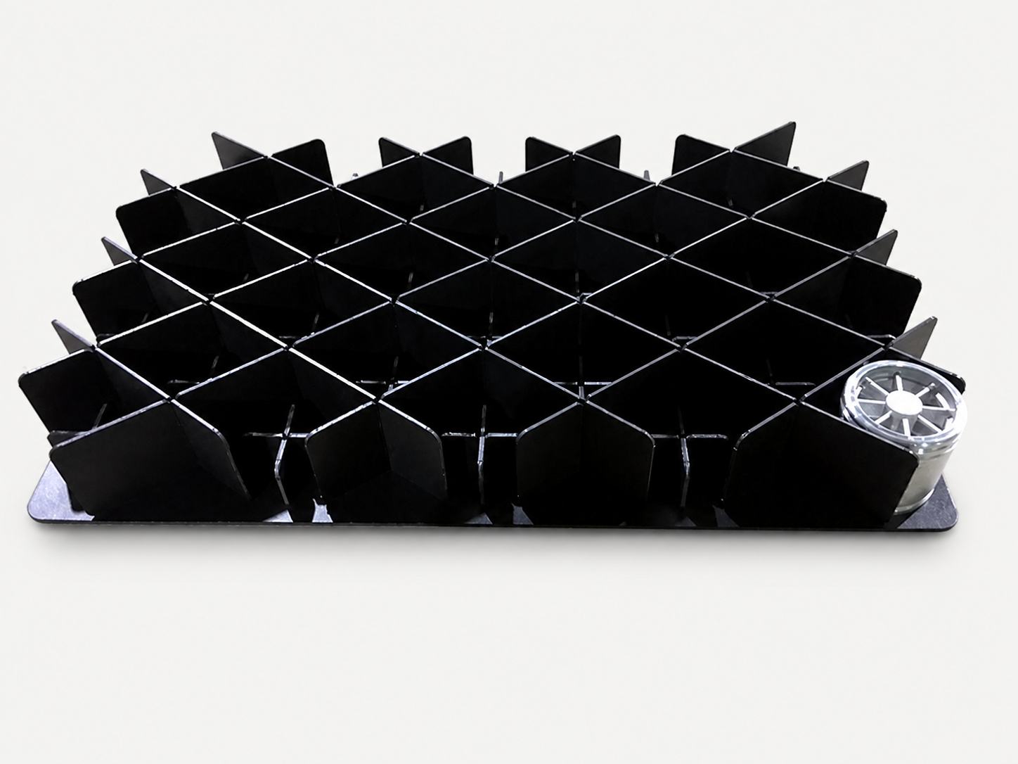 Custom geometry partition tray with angled cells